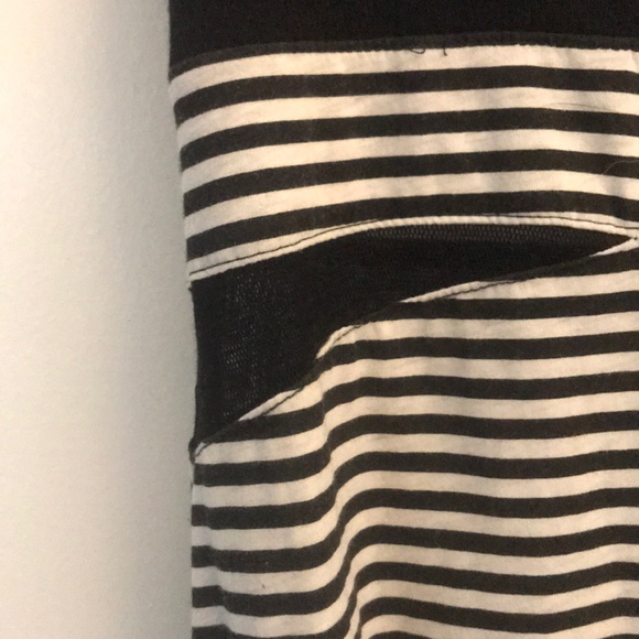 Maxi Sleevless Black & White Dress - Picture 3 of 3